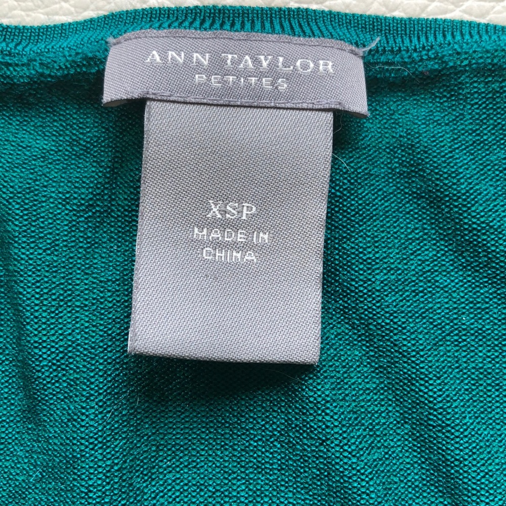 Ann Taylor XSP green empire waist sweater -host pick๐๐๐ - Picture 4 of 6